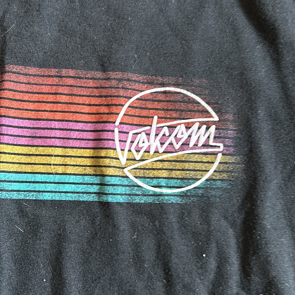 Volcom tshirt - Picture 2 of 4